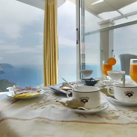 Golden Fox Studios And Suites Lakones
