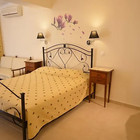 Appartement Golden Fox Studios&suites Lákones